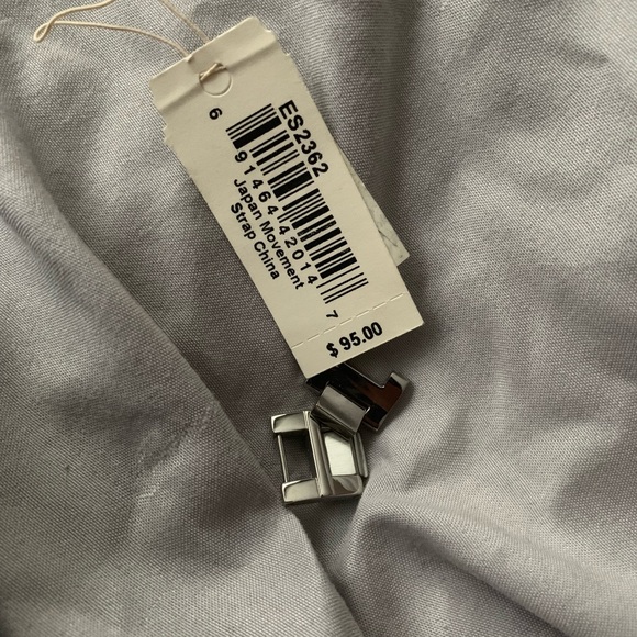 Fossil Watch - Picture 6 of 6